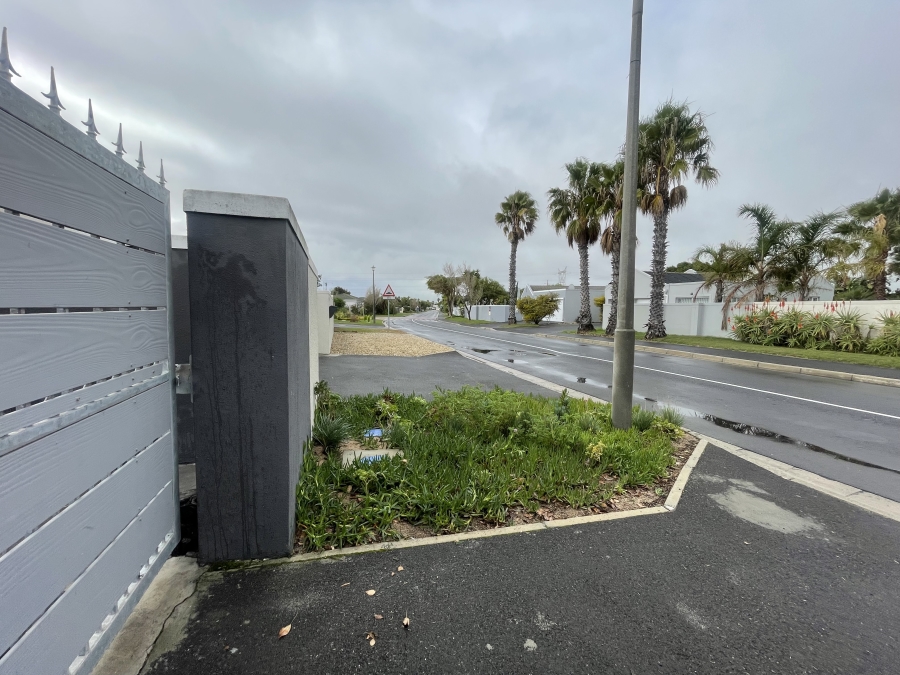 3 Bedroom Property for Sale in Sunningdale Western Cape